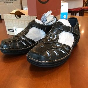 Propet Women’s size 8 Jenna sandals